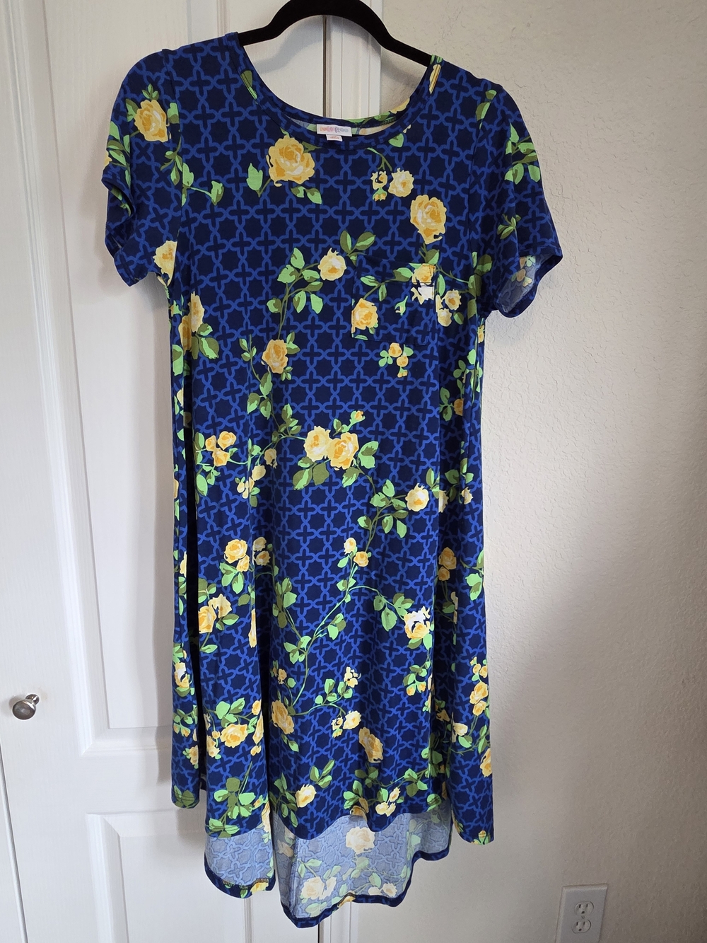 LuLaRoe Navy Blue Floral Short-Sleeve Dress with Yellow Roses XS